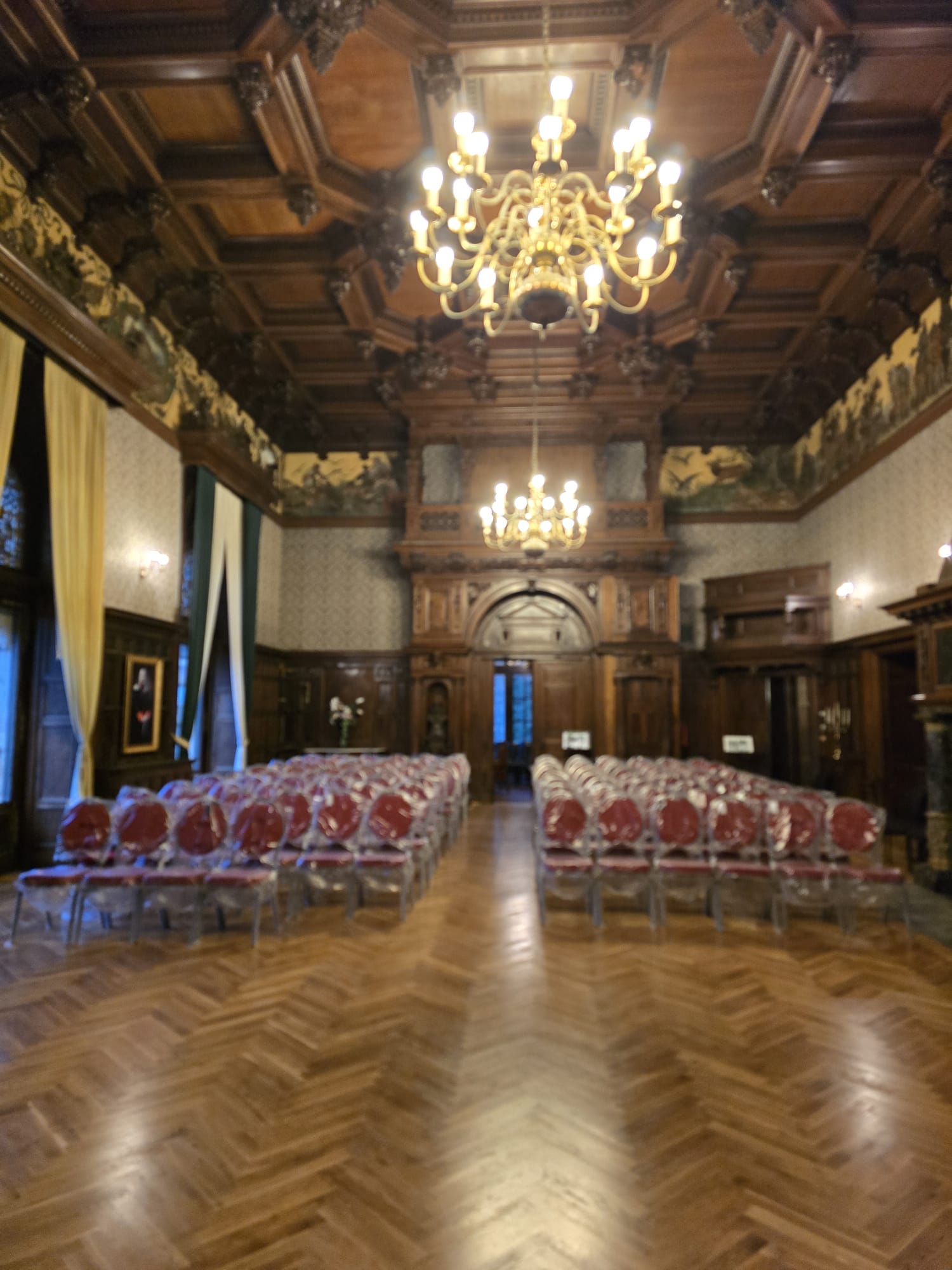 Hochzeit: Festsaal mit neuer Bestuhlung 2026 - Neues Jagdschloss Hummelshain