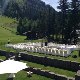 Hochzeit: Bestuhlung Garten (Beispiel) - Der Berghof