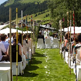 Hochzeit: Trauung im Garten - Der Berghof