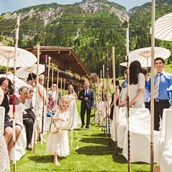 Hochzeitslocation - Trauung im Berghof-Garten - Der Berghof in Lech