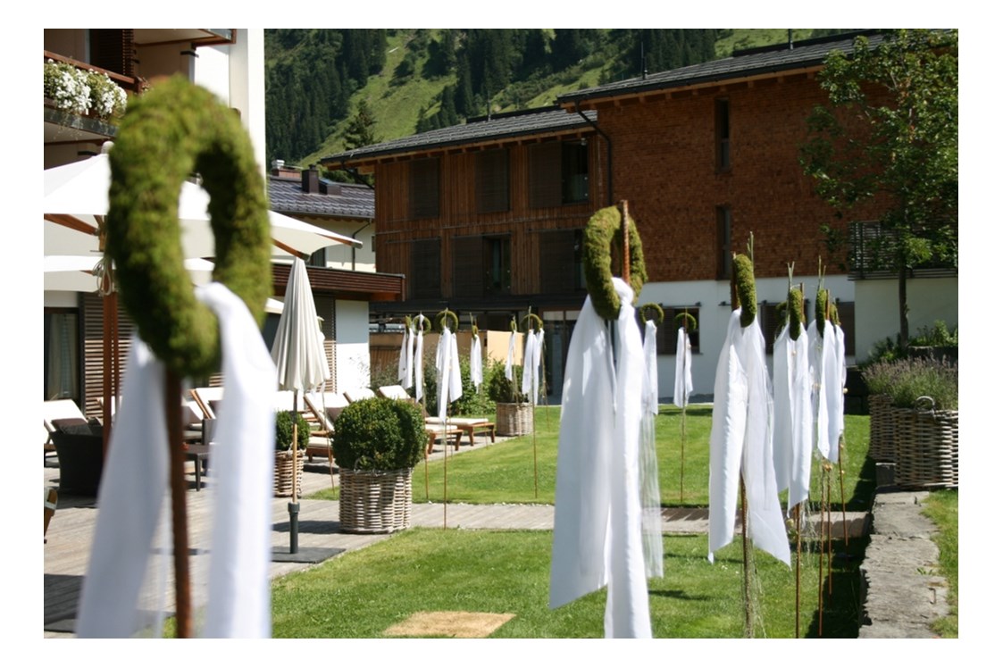 Hochzeit: Gartenschmuck  - Der Berghof in Lech