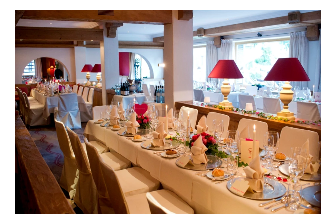 Hochzeit: Tafel Restaurant - Der Berghof in Lech