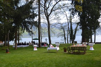 Hochzeit: Trauung direkt am See - Das Grafengut