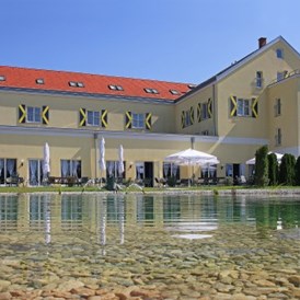 Hochzeit: Die Hochzeitslocation Grandhotel Niederösterreichischer Hof in Lanzenkirchen. - Grandhotel Niederösterreichischer Hof