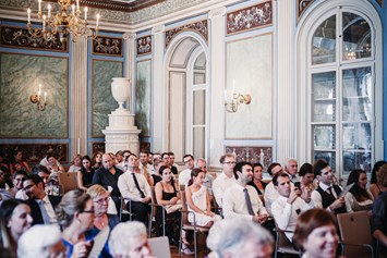 Hochzeit: Eine standesamtliche Trauung auf Schloss Esterházy in Eisenstadt. - Schloss Esterházy