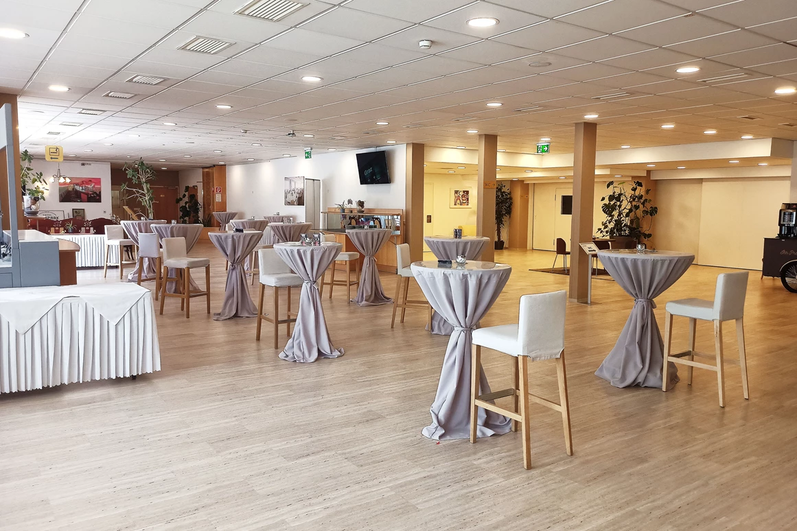 Hochzeitslocation: NOVAPARK Flugzeughotel Graz