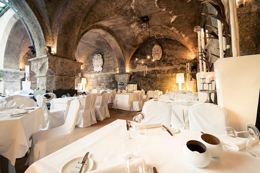 St. Peter Stiftskulinarium  Informations sur les salles de bal Willibaldarkades