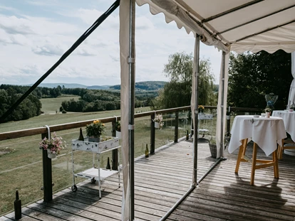 Wedding - Pottenbrunn - Die Terrasse lädt zum Feiern im Freien. - Mirli