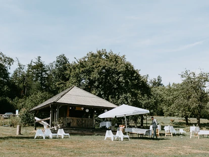 Wedding - Pottenbrunn - Die Gartenanlage lädt zum Chillen ein. - Mirli