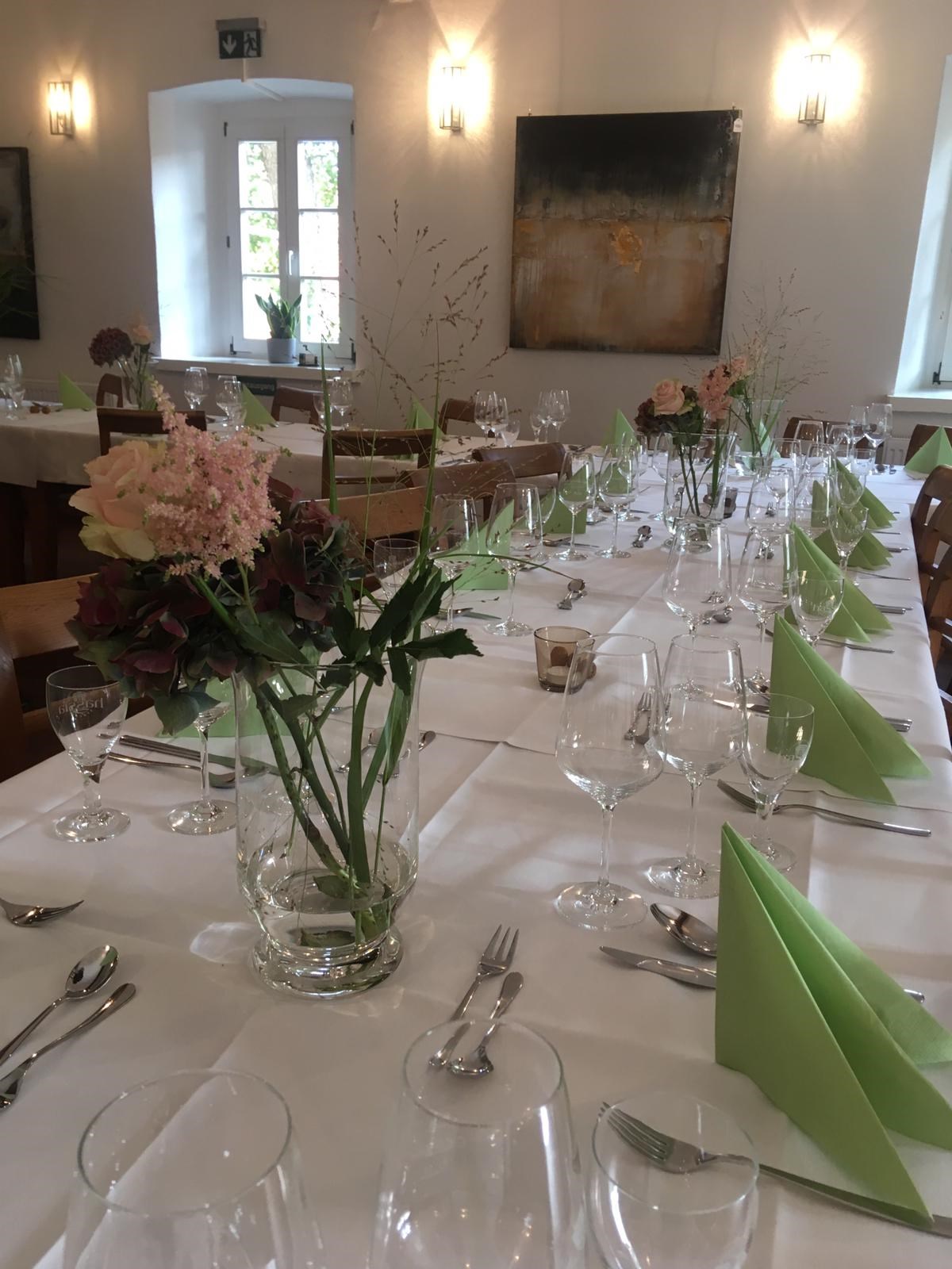 Weingut der Stadt Alzey Information about the banquet halls Shy room