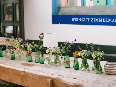 Hochzeit: Heiraten im Weingut Zimmermann in Klosterneuburg.
Foto © belleandsass.com - Weingut Zimmermann