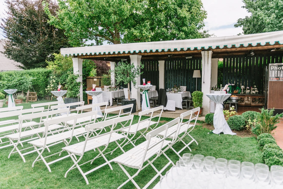 Hochzeit: Heiraten im Weingut Zimmermann in Klosterneuburg.
Foto © belleandsass.com - Weingut Zimmermann