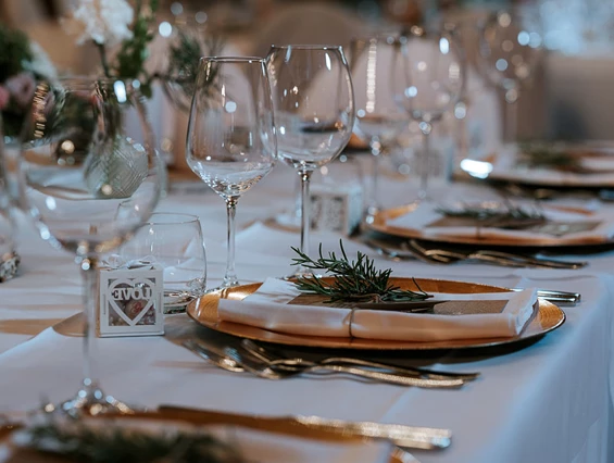 Hochzeit: Tischdeko - Stadl/Hotel/Restaurant Alte Goste