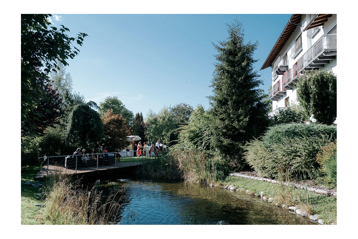 Hochzeit: Garten mit Teich - Stadl/Hotel/Restaurant Alte Goste