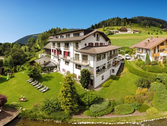 Hochzeit: Gartenanlage von Oben - Stadl/Hotel/Restaurant Alte Goste