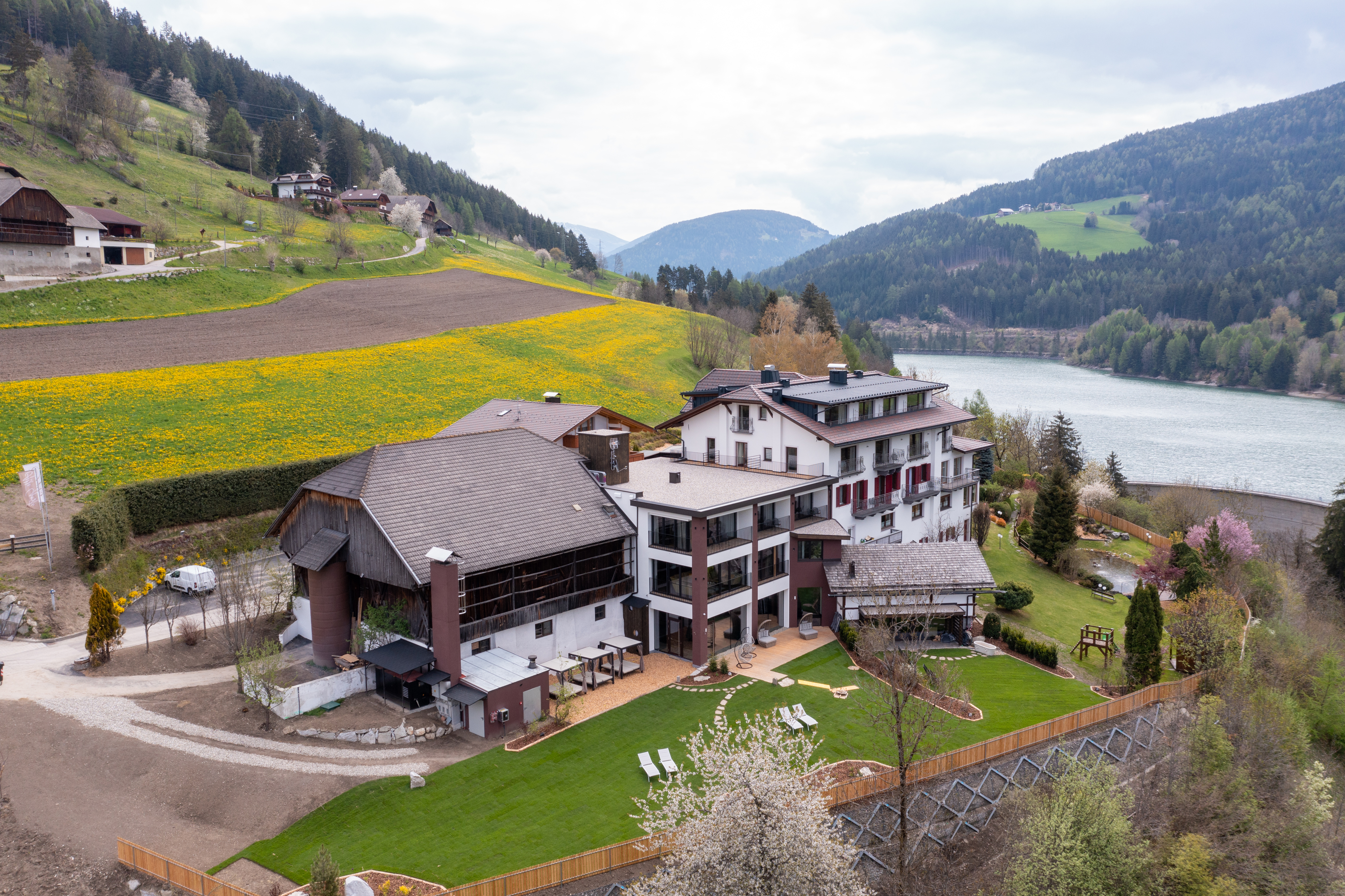 Hochzeitslocation: Vogelperspektive mit Garten - Stadl/Hotel/Restaurant Alte Goste