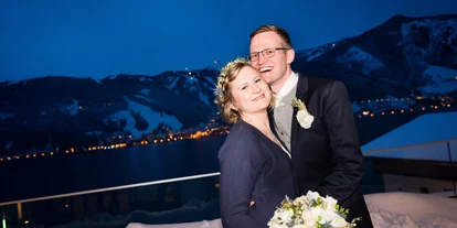 Wedding - Hohe Tauern - Das Bellevue eignet sich ideal für Winterhochzeiten vor verschneiter Kulisse und Blick auf Zell am See. - Seehotel Bellevue****s