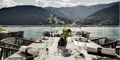 Wedding - Hohe Tauern - Die Seeterrasse SEE LA VIE des Seehotel Bellevue mit Blick auf Zell am See. - Seehotel Bellevue****s