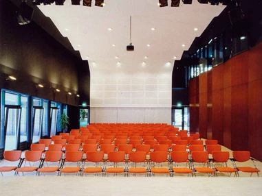 Hochzeit: Kultursaal Passail (Sitzordnung Kino in Richtung Bühne) - Kultursaal Passail