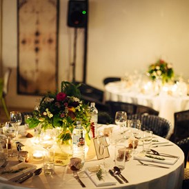 Hochzeit: Ausreichend Platz für Ihre Veranstaltung.
Foto © www.kalinkaphoto.at - Schüttkasten von Primmersdorf