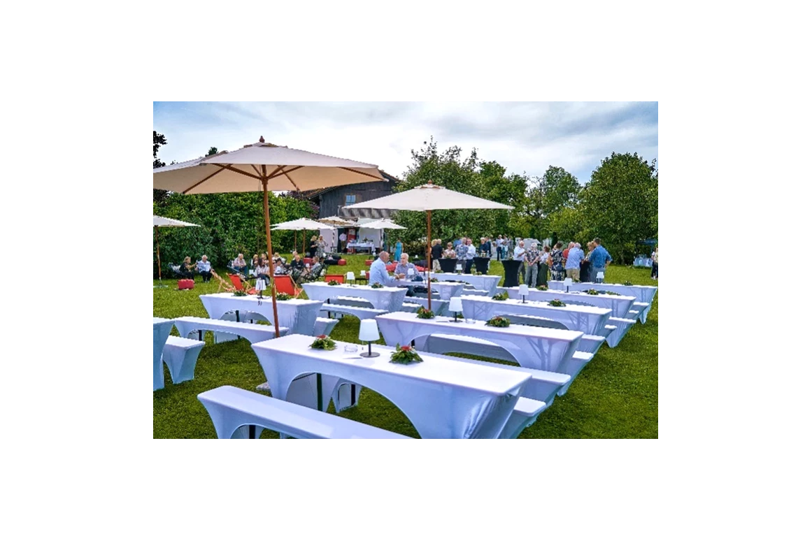 Hochzeitslocation: Gut Hellhof - Freie Trauungen mit Fernblick