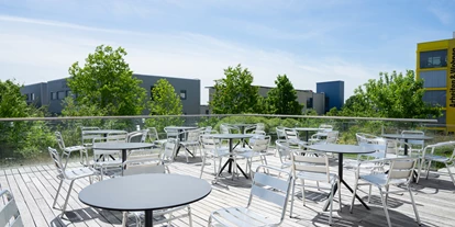 Hochzeit - Bad Kreuzen - Terrasse  - amsec IMPULS
