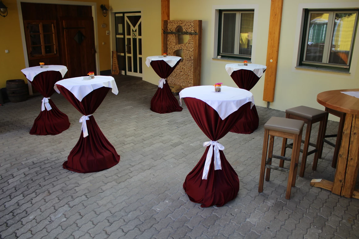 Hochzeitslocation: Mostschänke Grüner