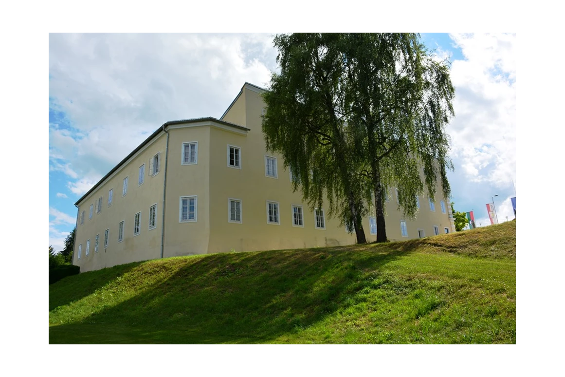 Hochzeit: Stadtplatz 1