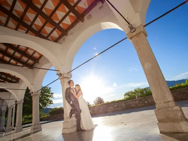 Hochzeit: Schloss Zemono, Pri Lojzetu, Slowenien