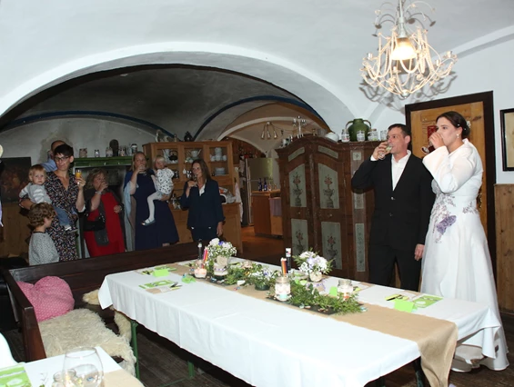 Hochzeit: Ein Prost auf die Ehe - Bergpension Maroldhof