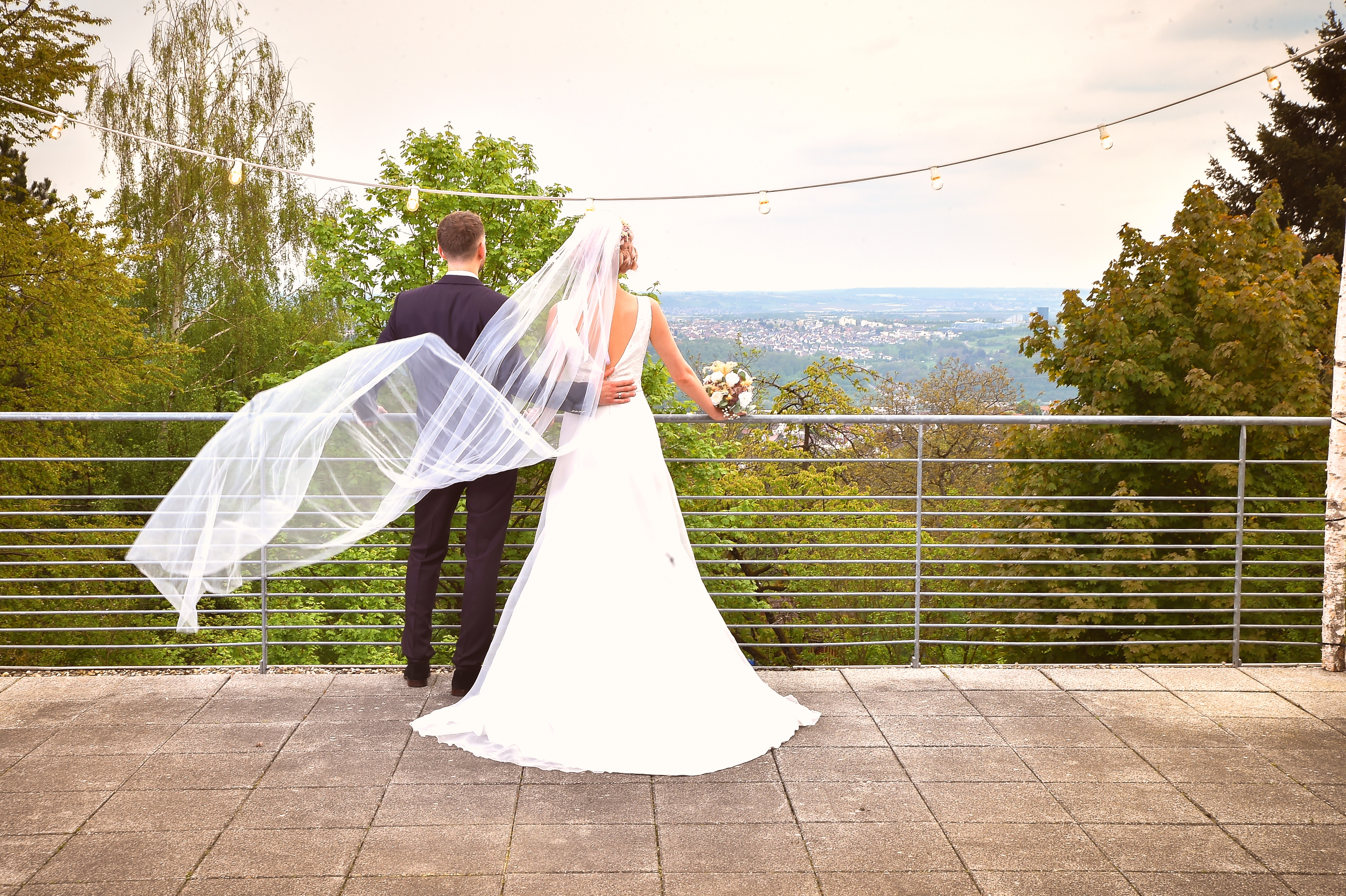 Mariage - Albershausen - Ausblick der Panoramaterrasse über den Dächern von Esslingen - HABITAT - Die Hochzeitslocation in Esslingen bei Stuttgart