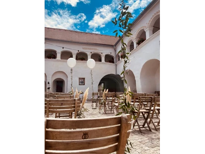 Wedding - Pottenbrunn - Heiraten im geschichtsträchtigen Innenhof - vierzigerhof