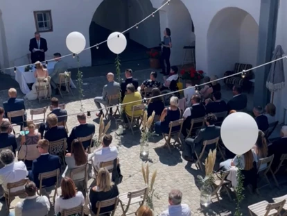 Wedding - Pottenbrunn - Trauung Innenhof - vierzigerhof