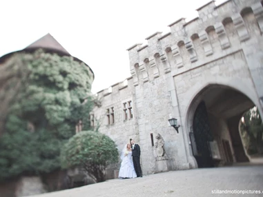 Hochzeitslocation: Heiraten im Schloss Smolenice in der Slowakei.
Foto © stillandmotionpictures.com - Schloss Smolenice