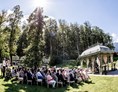 Hochzeit: Eine Gartenhochzeit auf Schloss Wartholz.
Foto © weddingreport.at - Schloss Wartholz