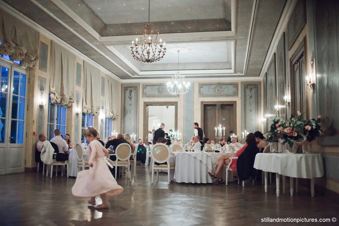 Hochzeit: Hotel CHÂTEAU BÉLA - eine ganz besondere Hochzeitslocation in der Slowakei.
Foto © stillandmotionpictures.com - Hotel CHÂTEAU BÉLA