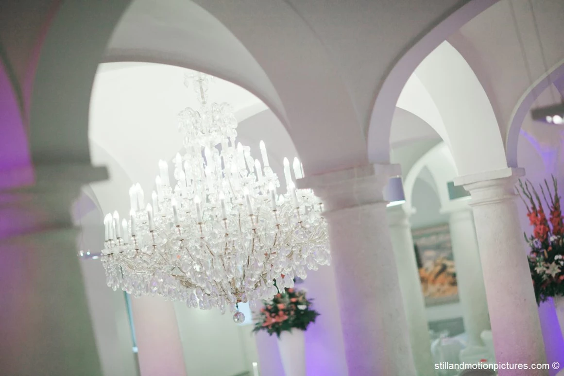 Hochzeitslocation: Feiern Sie Ihre Hochzeit im Restaurant Hrad in Bratislava.
Foto © stillandmotionpictures.com - REŠTAURÁCIA HRAD
