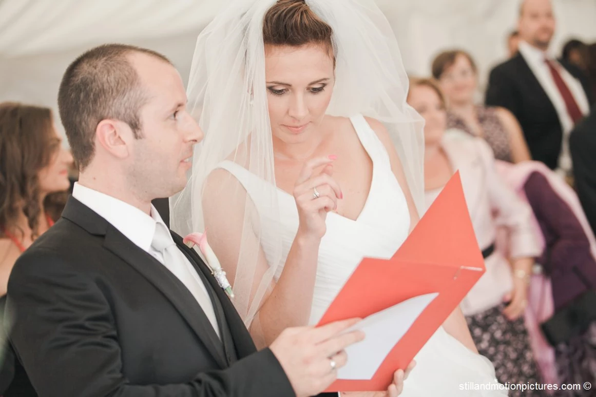 Hochzeitslocation: Feiern Sie Ihre Hochzeit im Restaurant Hrad in Bratislava unweit der Burg Bratislava.
Foto © stillandmotionpictures.com - REŠTAURÁCIA HRAD