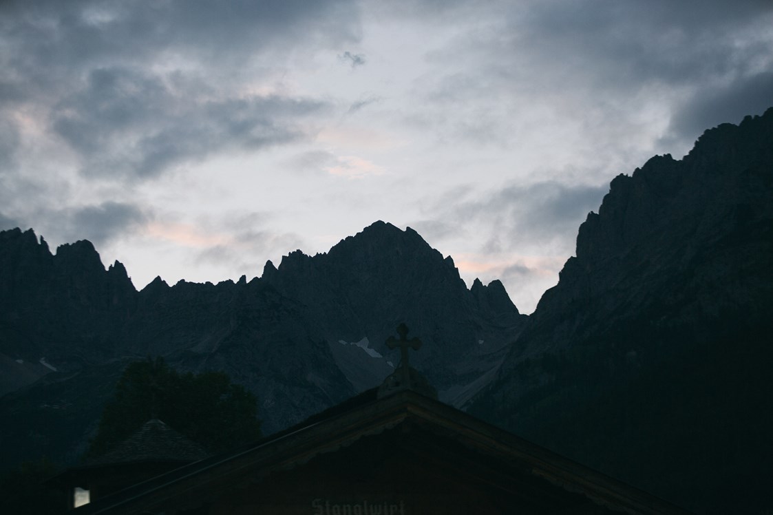 Hochzeit: Traumhafter Blick auf die Berge rund um den Stanglwirt in Tirol. - Bio-Hotel Stanglwirt