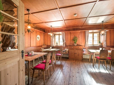Hochzeit: Rustikale Stube - Berg'k'hof Kaisertal - Alpine Hideaway