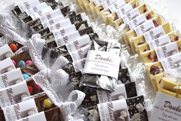 Hochzeit: individuelle, handgeschöpfte Schokoladen - Hochzeitsschloss Gloggnitz