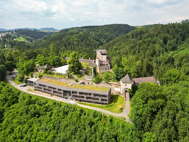 Hochzeit: Burganlage - Burg Kreuzen