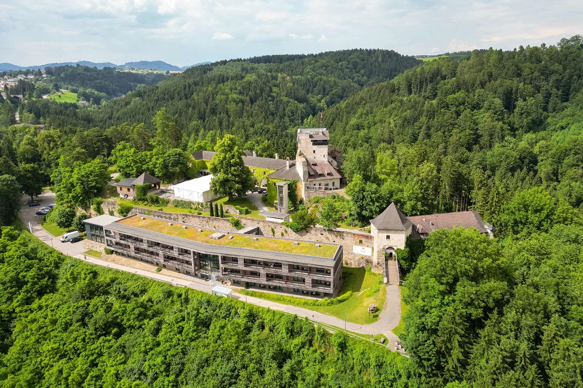 Hochzeit: Burganlage - Burg Kreuzen