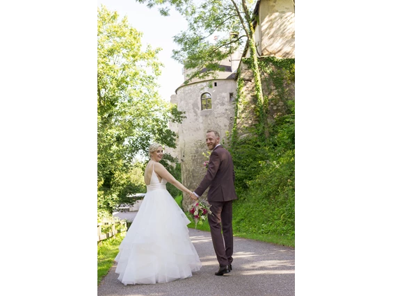 Hochzeit: Burggelände - Burg Kreuzen