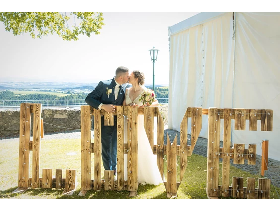 Hochzeit: Burggelände  - Burg Kreuzen