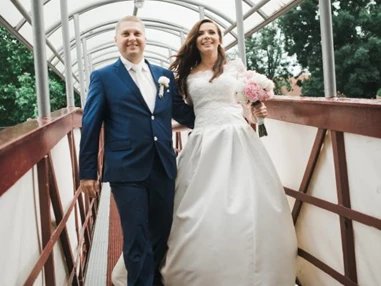 Hochzeitslocation: Heiraten im River's Club dem Clubschiff auf der Donau, Bratislava.
Foto © stillandmotionpictures.com - River's Club